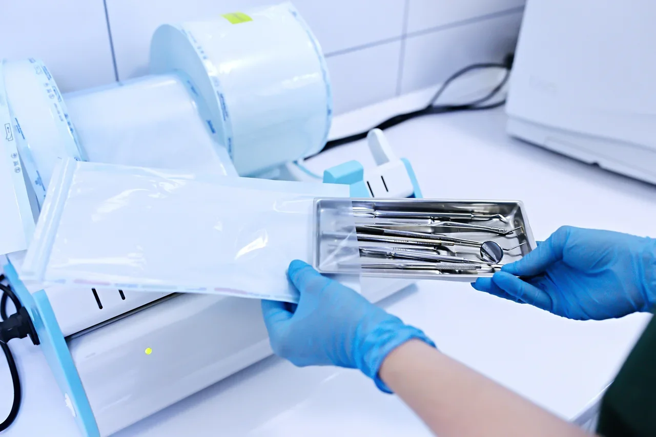 Правильная стерилизация инструментов в стоматологии